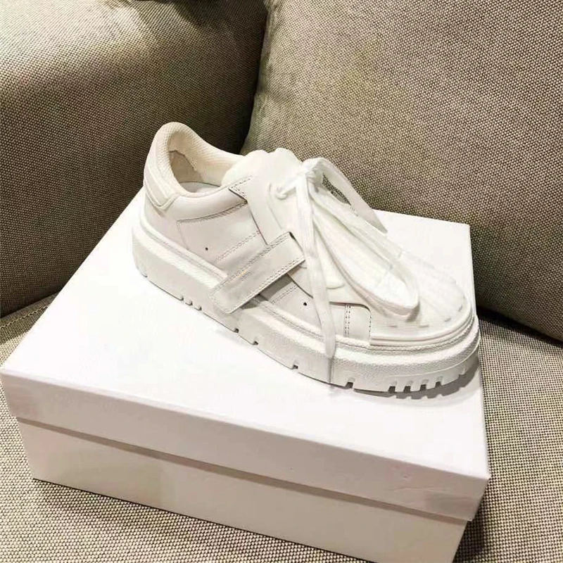 

Genuine Leather Casual Shoes Women Tassel Platform Shoes Lace Up Round Toe Black White Pink Sneakers Women Luxury Brand 2020 New