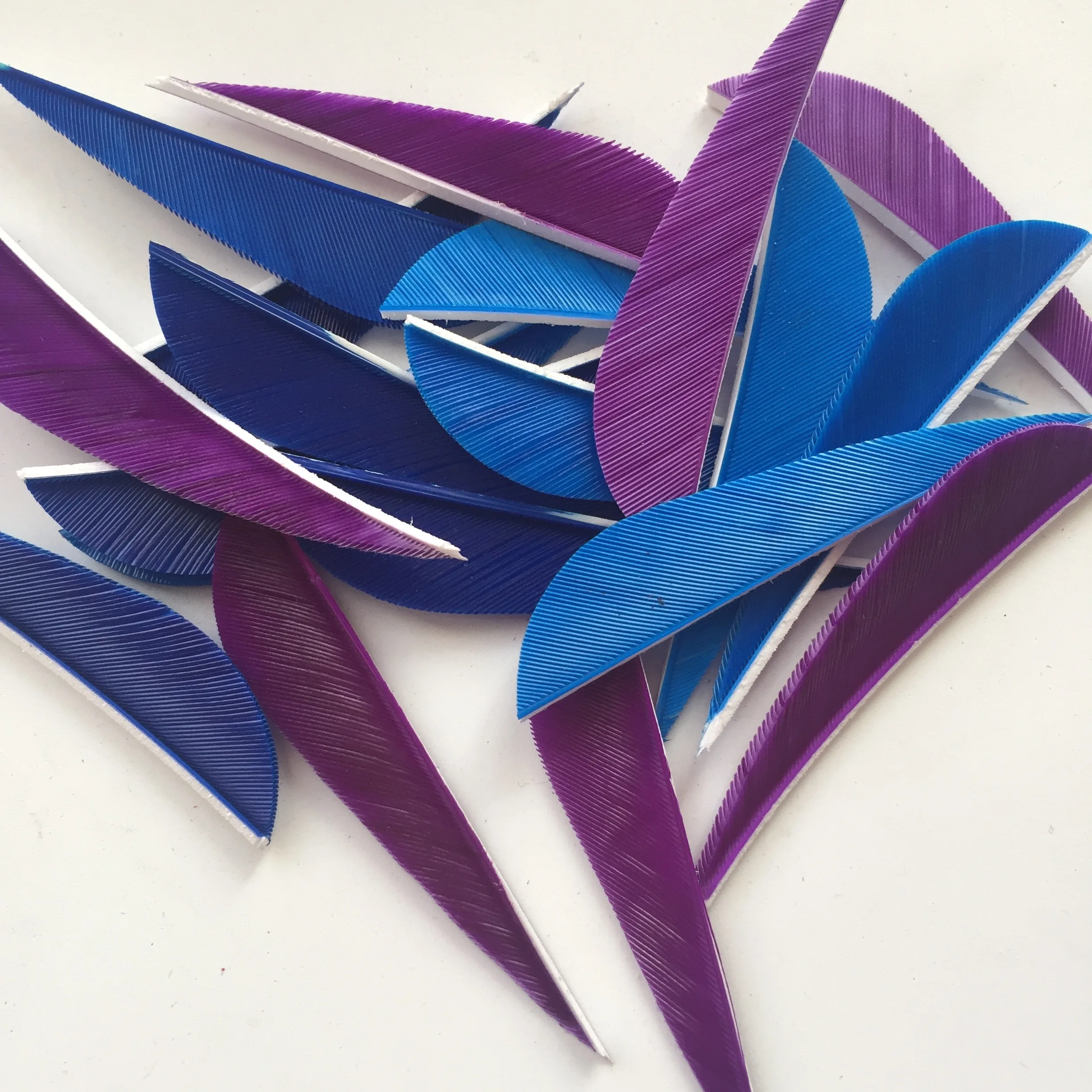 50 шт. 2 5 дюймов параболические стрелы для стрельбы из лука перышки натуральные