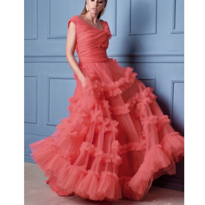 

Elegant A Line Lady Evening Gowns Sheer Straps Floor Length Ruffles Tiered Skirt Prom Dresses 2021 Modern Elegant Party Dress