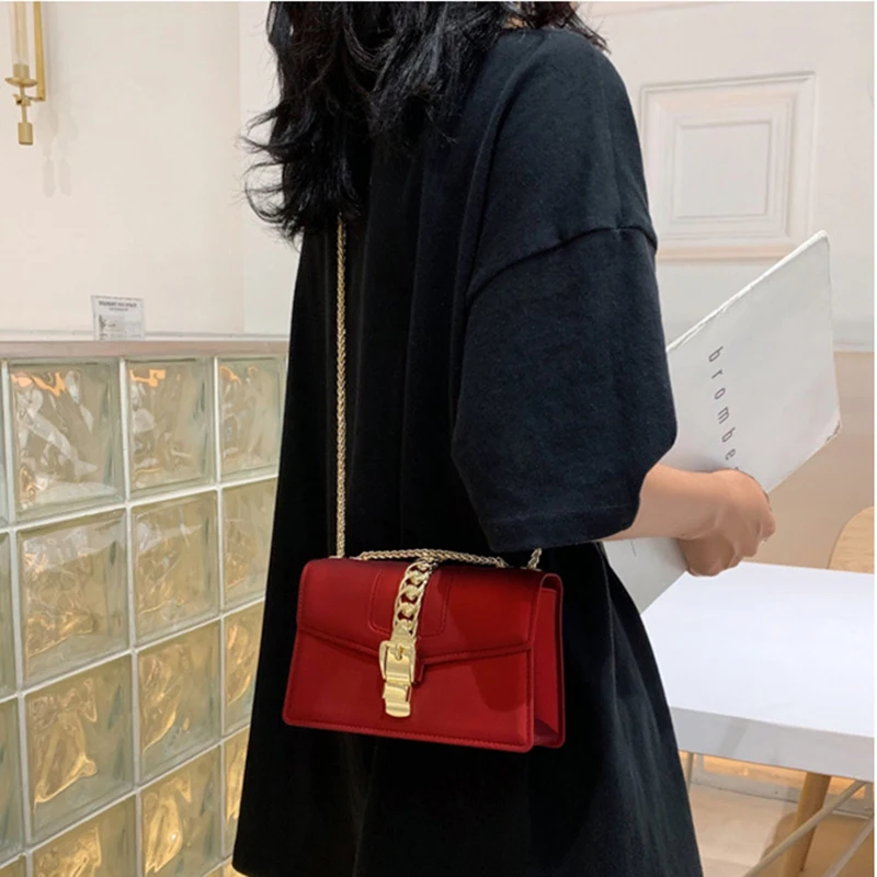 Модная женская сумка на цепочке маленькие черные Наплечные сумки из ПВХ с