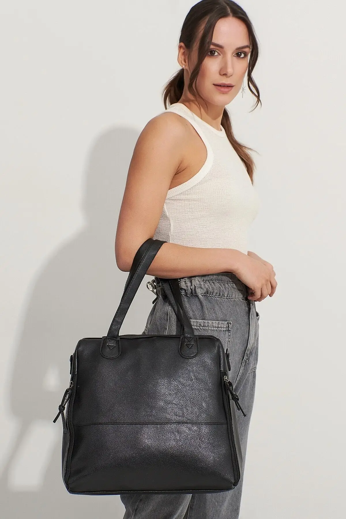 

Bagzone Black Women Zip Detail Shoulder Bag 10 Va2049 10 VA2049