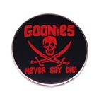 Goоны никогда не говорят, штампованная эмалированная булавка, группа post-rock из Blackpool, английская кнопка, значки, готические темные искусства