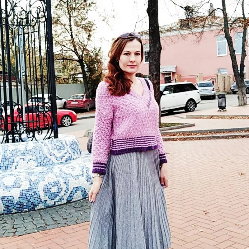 Фото Faux Mink Crop Top Sweater For Women 2019 Korean Fashion V neck Lazy oaf Purple Loose Female Knit Pullover knitwear Женская одежда Faux Mink Crop Top Sweater For Women 2019 Korean Fashion V neck Lazy oaf Purple Loose Female Knit Pullover knitwear Женская одежда