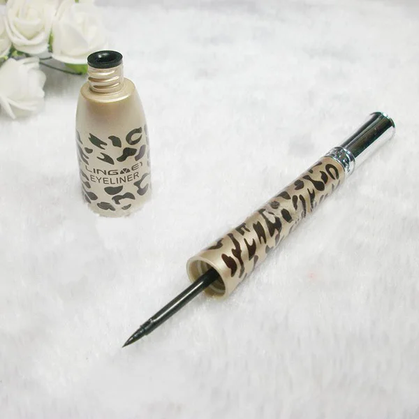 Карандаш подводка для глаз с леопардовым принтом| |