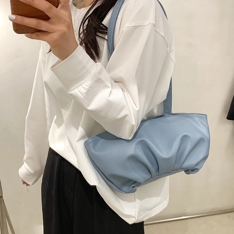 Новая текстурная вместительная облачная сумка на одно плечо простая удобная