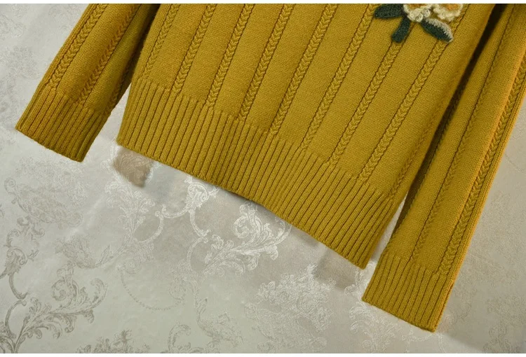 

New arrival Women's Autumn V-neck sweaters High quality embroidery floral Vintage Pullovers Top C608