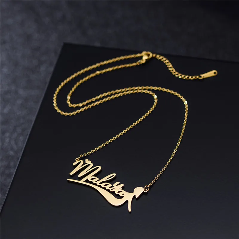 Креативное ожерелье с именем и буквами на заказ кулоном в форме девочки