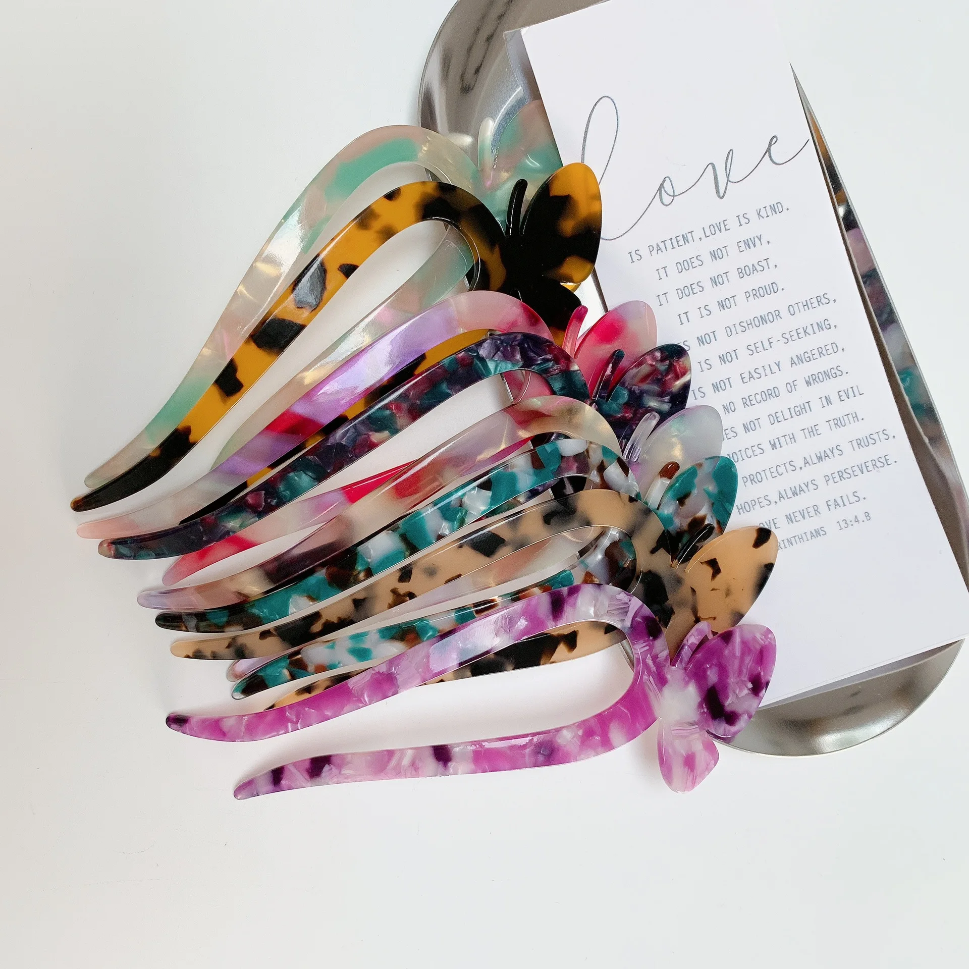 

Fanshion 2022 Hair Claws Fro Women Acetate Butterfly Hairpin Fashion Styling Tools Women Girls Acrylic Hair Clip Grab Barrettes