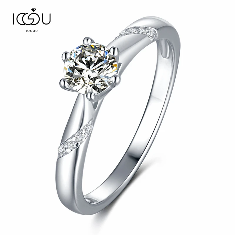 

Женское кольцо из серебра 925 пробы, с муассанитом карата