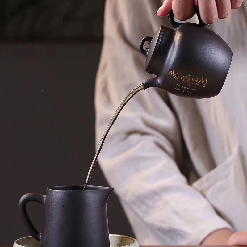 

Yixing purple clay teapot full hand teapot raw ore purple clay stone yellow material Guanyun purple clay teapot