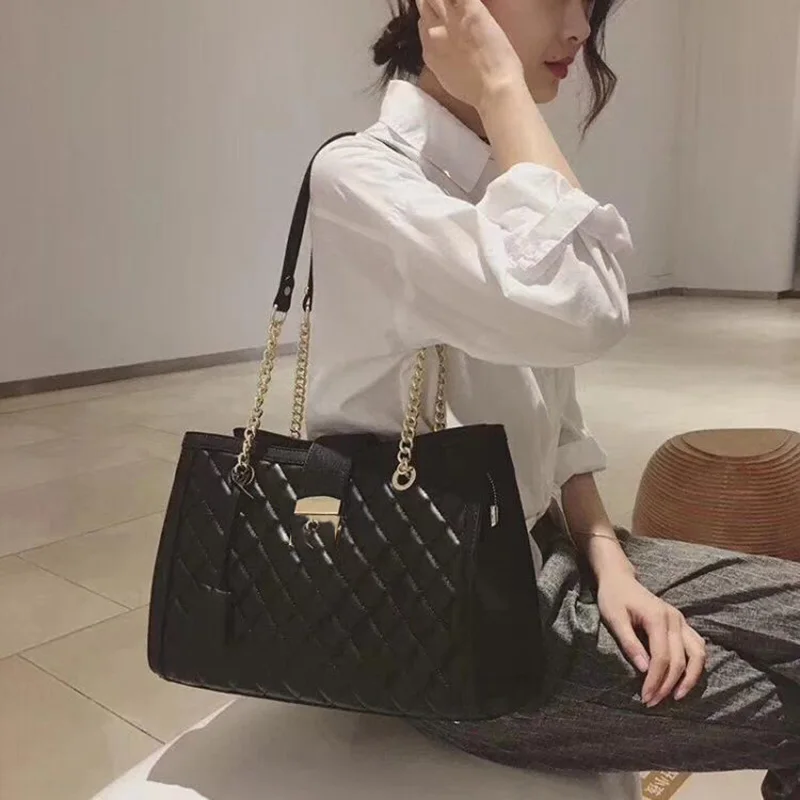 

New women's Leather Bag Shoulder Bag Handbag free delivery XY539-XY541