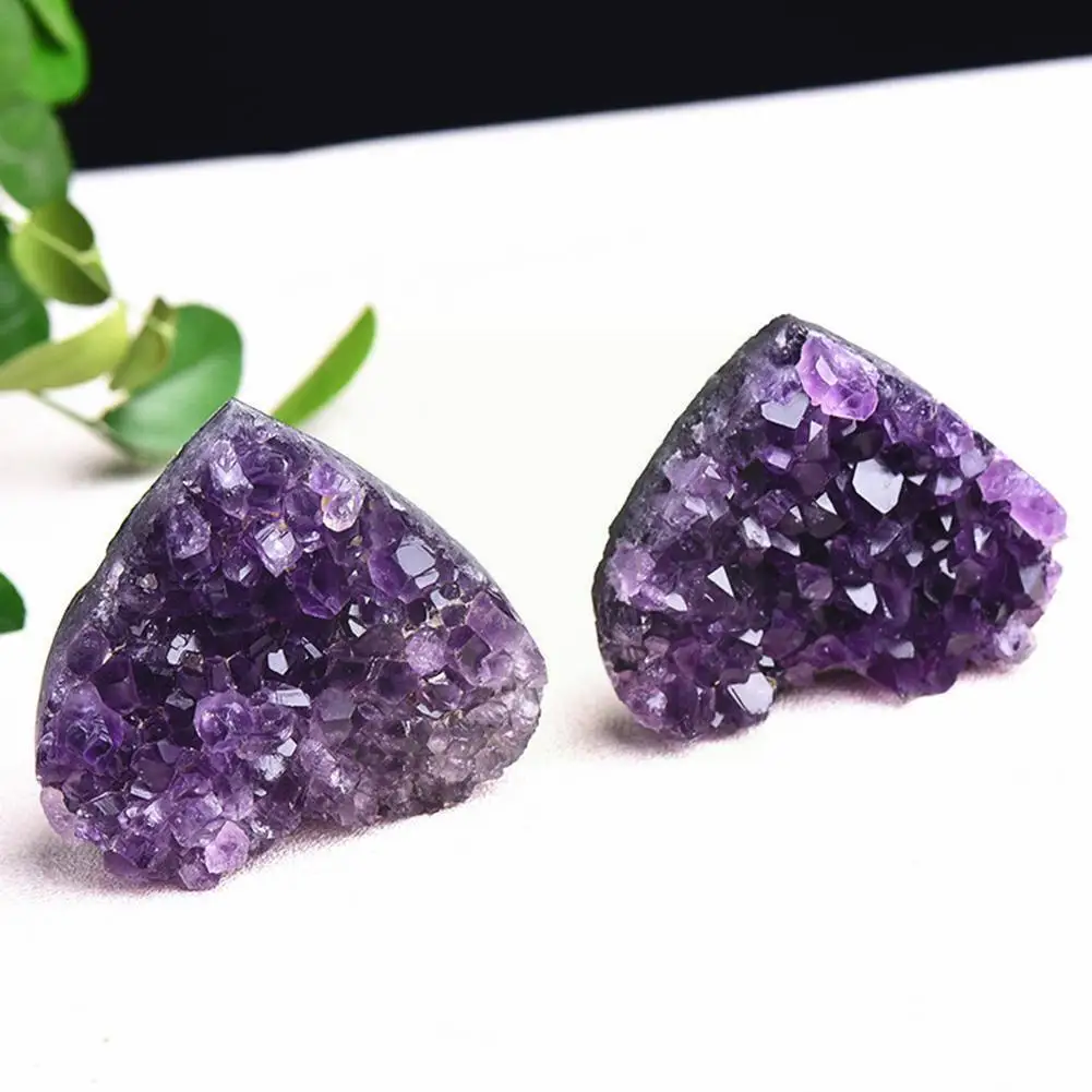 

Натуральный кластер аметистовой пещеры в форме сердца, шероховатая руда, шероховатый декоративный любовный камень, образцы грубого аметис...
