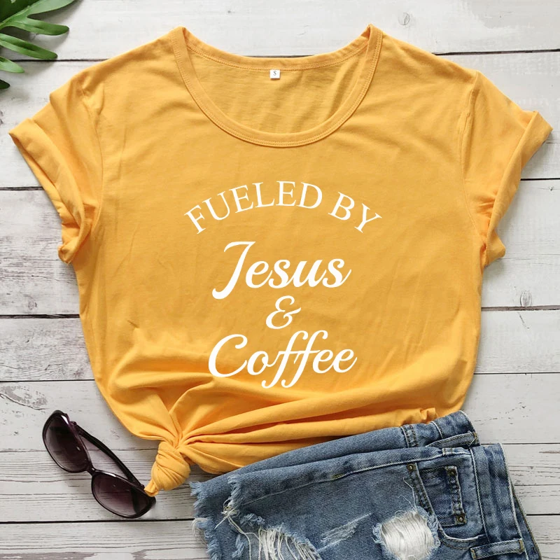 yellow-white text Fueled By Jesus& coffee Футболка женская Религиозная Христианская графическая Футболка Топ модная женская Мотивационная Библейская стих церковная футболка - Цвет: yellow-white text