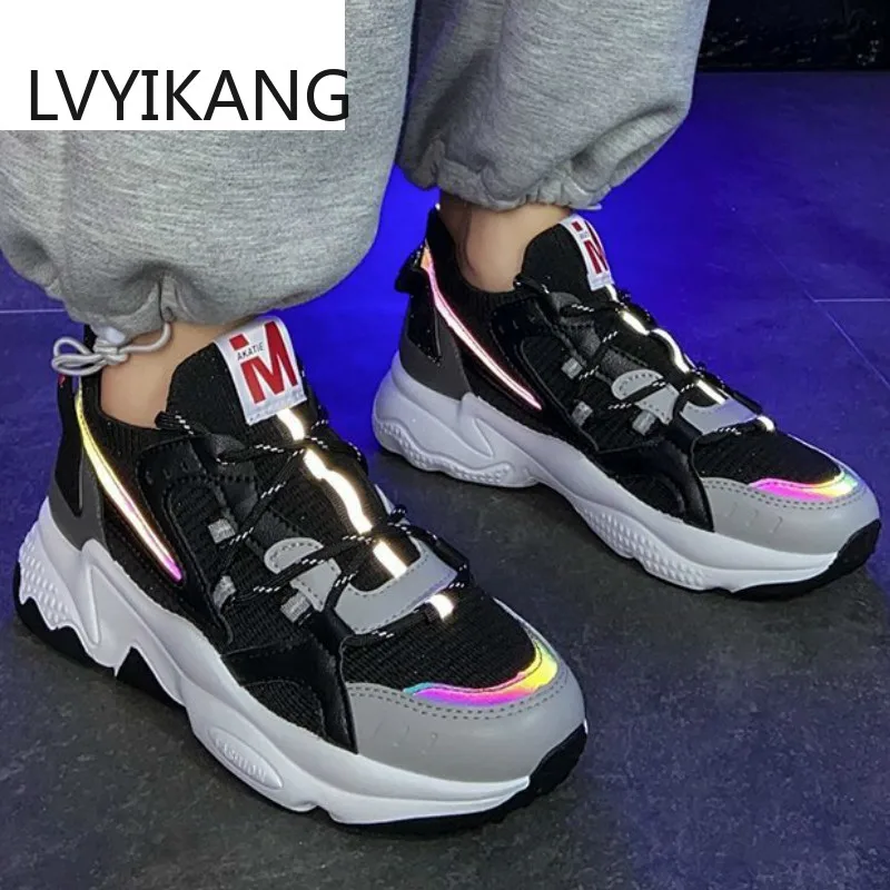 

Женские кроссовки на платформе, удобные повседневные кроссовки на шнуровке со светоотражающей лентой, обувь на вулканизированной подошве ...