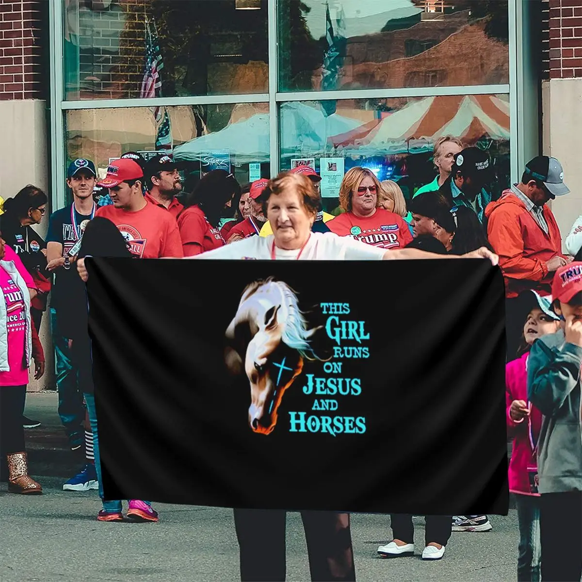 Эта девушка справляется с Иисусом и лошадью Христа новейший интересный