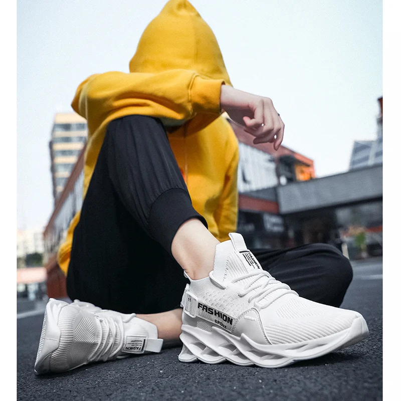 

Running Sneakers Mesh Breathable Sport Shoes Unisex Light Soft Sole 36-46 Couple Shoes Athletic Sneakers Men Women Jogging Shoes