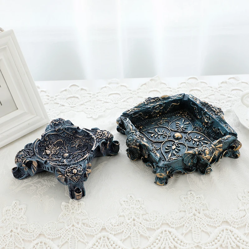 

Shaped Ashtray Resin Elephant Holder smoking accessories protable Ashtray home Decoration