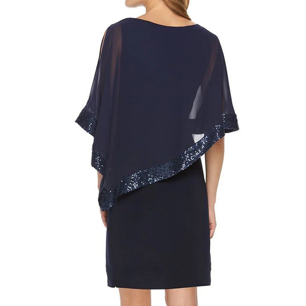 Мини-платье с блестками и накладным карандашом коротким рукавом вырезом