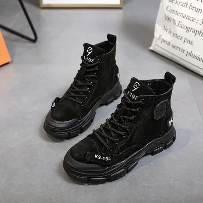 

2020 New Martin Boots Women's Boots Fashion and Generous Platform Platform Boots Casual Short Boots