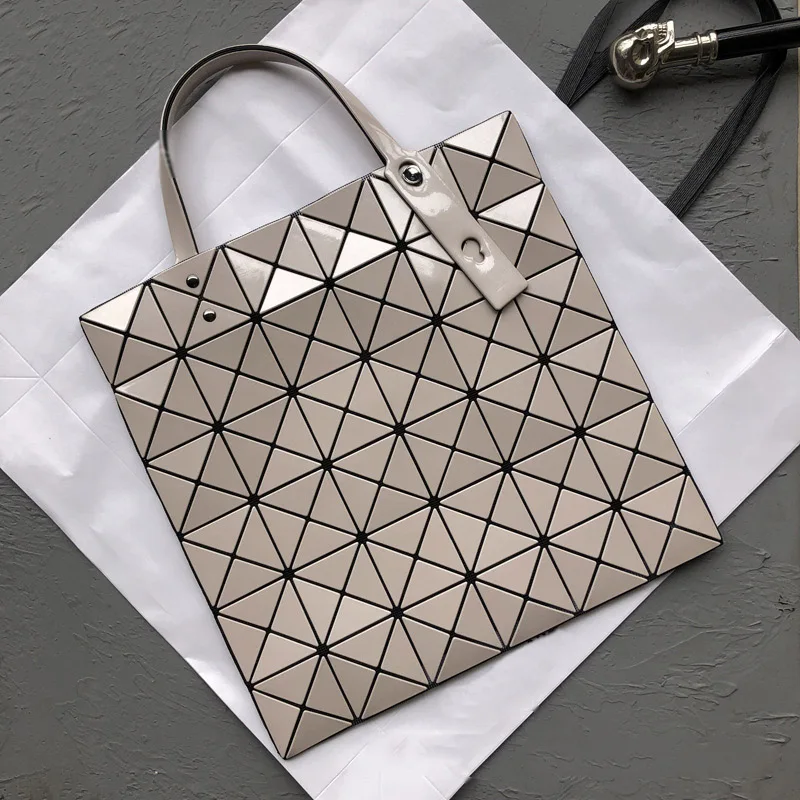 

2021 New Color Luxury Version Women's Handbags 6*6 Grid Japan Adjustable Female Bag Original High Quanlity Foldable Shoulder Bag