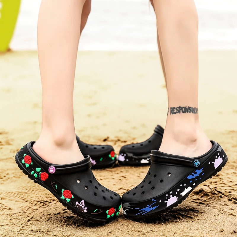 

Women Shoes Summer Men Clog Croc Sandals Beach Flip Flops Slippers EVA Shoes Boys Girls Non Slip Garden Shoes Home Slippers