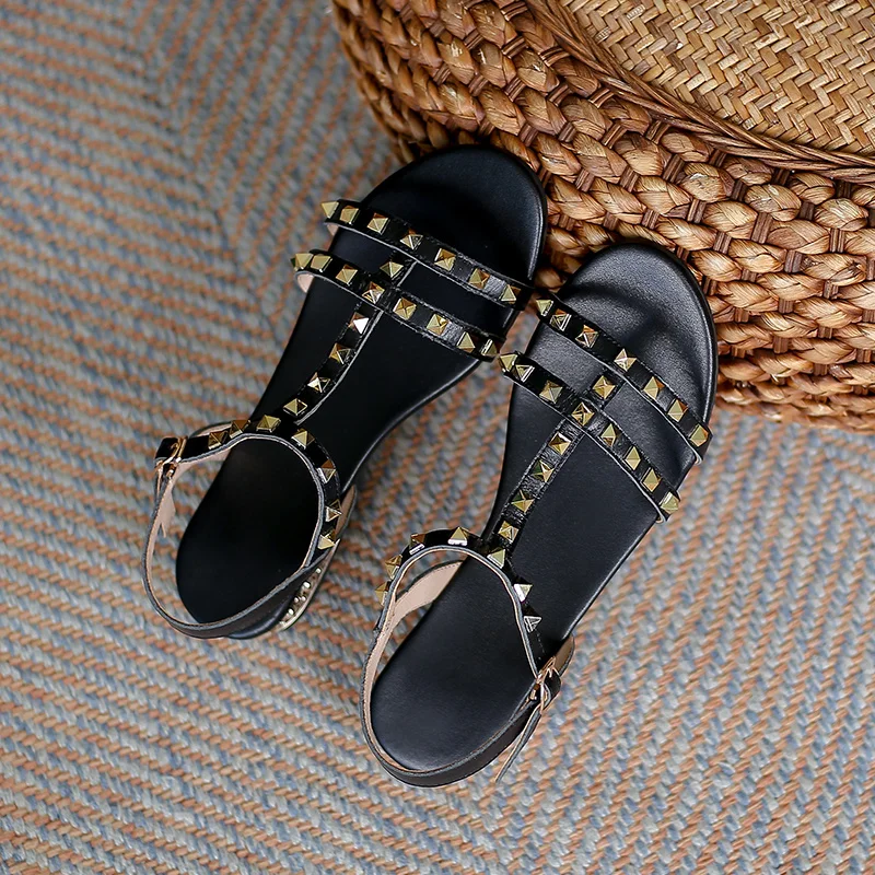 

New Fashion Rivet Sandals Women 2021 T-strap Low Heels Sandalias Summer Female Casual Sandales Buckle Strap Women's Spring Shoes