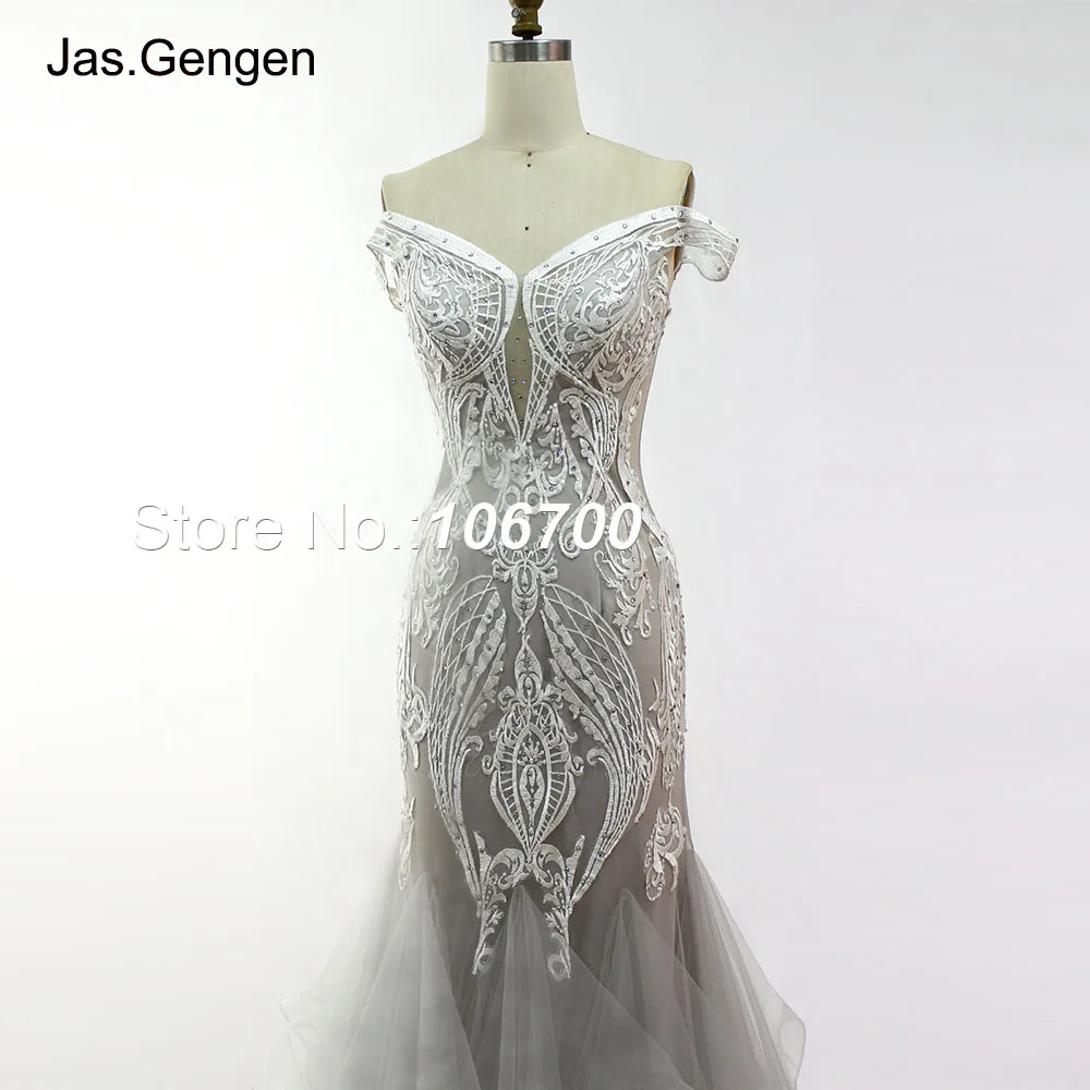 Amazing Mermaid Prom Dresses Embroidery Lace with Stones Sheer Illusion V Neck Off Shoulder Ruffle Long Light Gray Evening Gowns