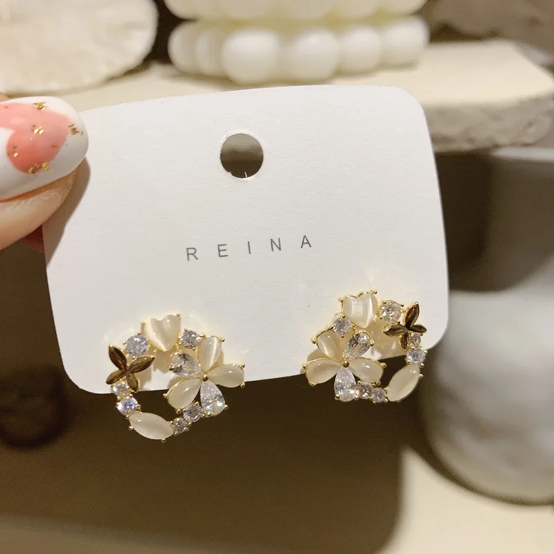 

Korean Fashion New Trendy Sweet Women Earring Round Flower Zircon Ear Stud Women's Jewelry pandora 925 original Free Shipping