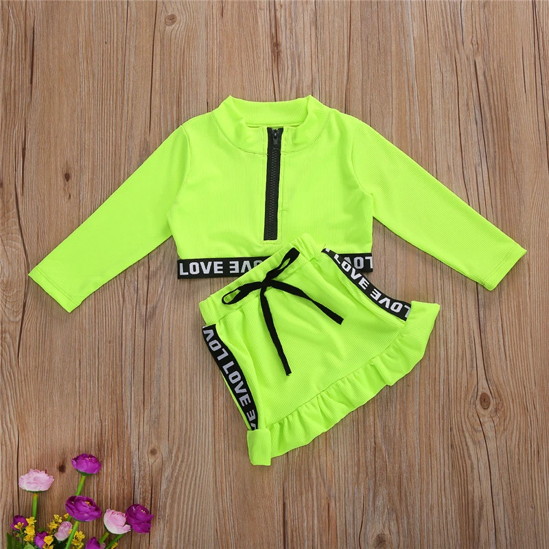 Летний костюм для малышей укороченный топ с длинными рукавами и надписью LOVE +