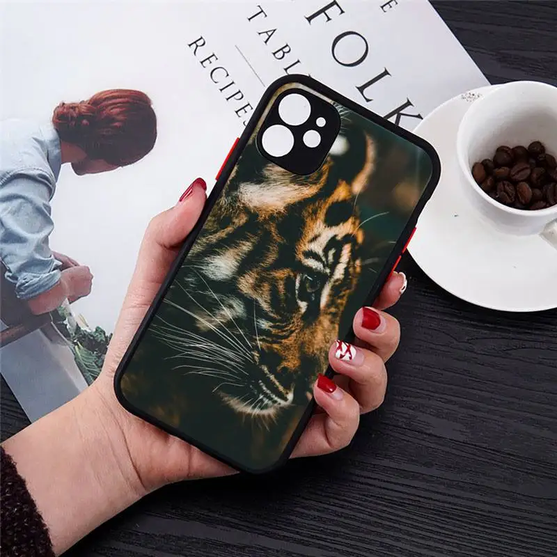 

Phone Case For iPhone 12 11 Mini Pro XR XS Max 7 8 Plus X tiger Matte transparent cover