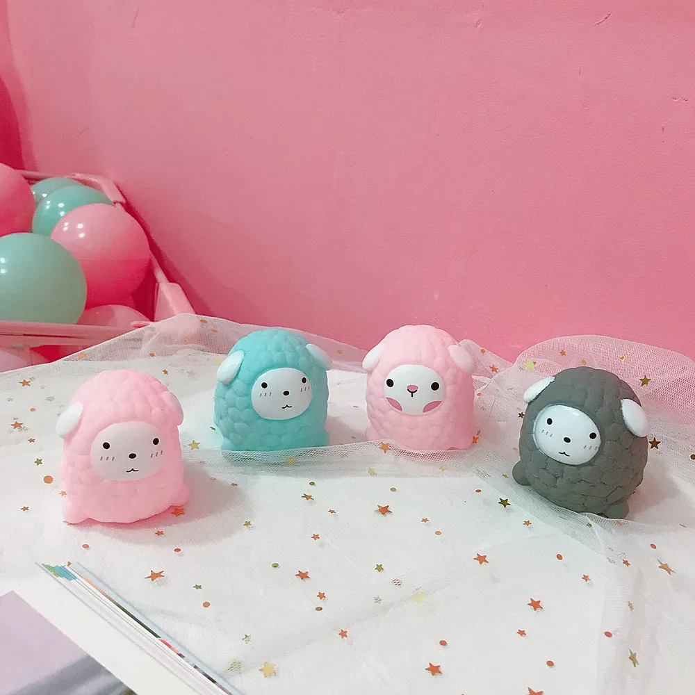 Japanese Korean Cute Pink Spoof Toys Little Sheep Squeeze Sounding dabbling Baby Swimming Squishy Bath Toys