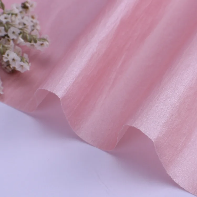 Матовая позолоченная нейлоновая тафта 20D водонепроницаемая для модной пуховой