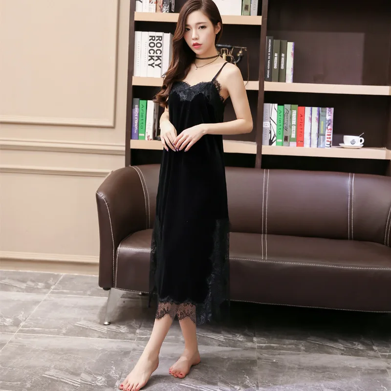 Элегантная бархатная длинная ночная рубашка кружевная сорочка с разрезом по