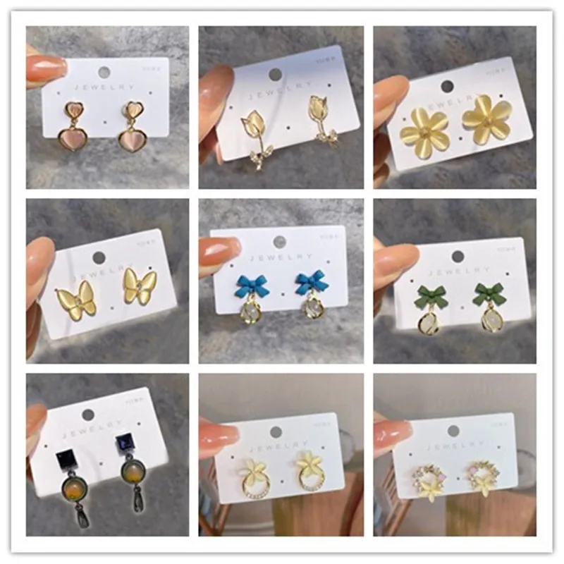 

New Trend Simulation Pearl Stud Earrings Female Rhinestone Wedding Pendant Earrings Fashion Girls Party Jewelry Earring