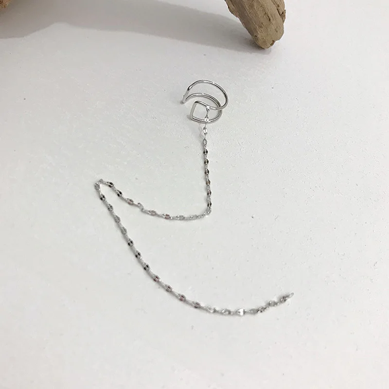 

Korean Fashion Design Ear Cuff Simple Metal Pendant Chain Ear Bone Clip For Women Tassel Clip On Earrings Jewelry 2021 Earcuff