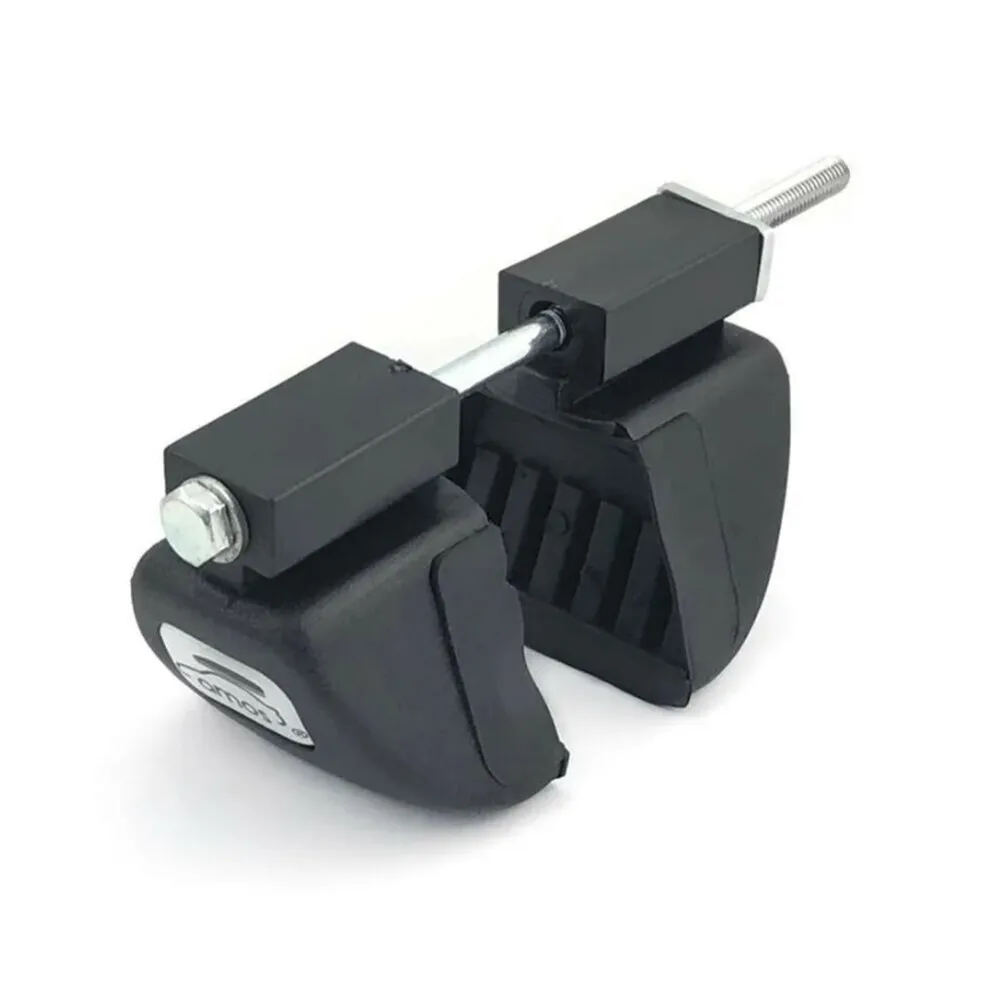 Багажник AMOS FUTURA на рейлинги BMW 3 (Е90) универсал 2005-2012 - Прямоугольные поперечины Без