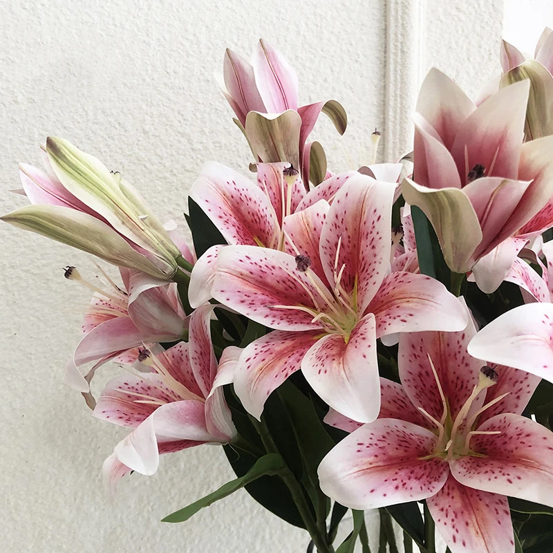 

Artificial Simulation Flower Lily Bouquet Lifelike Fake Flower Party Retro Oil Painting Sense Home Wedding Festival Decoration