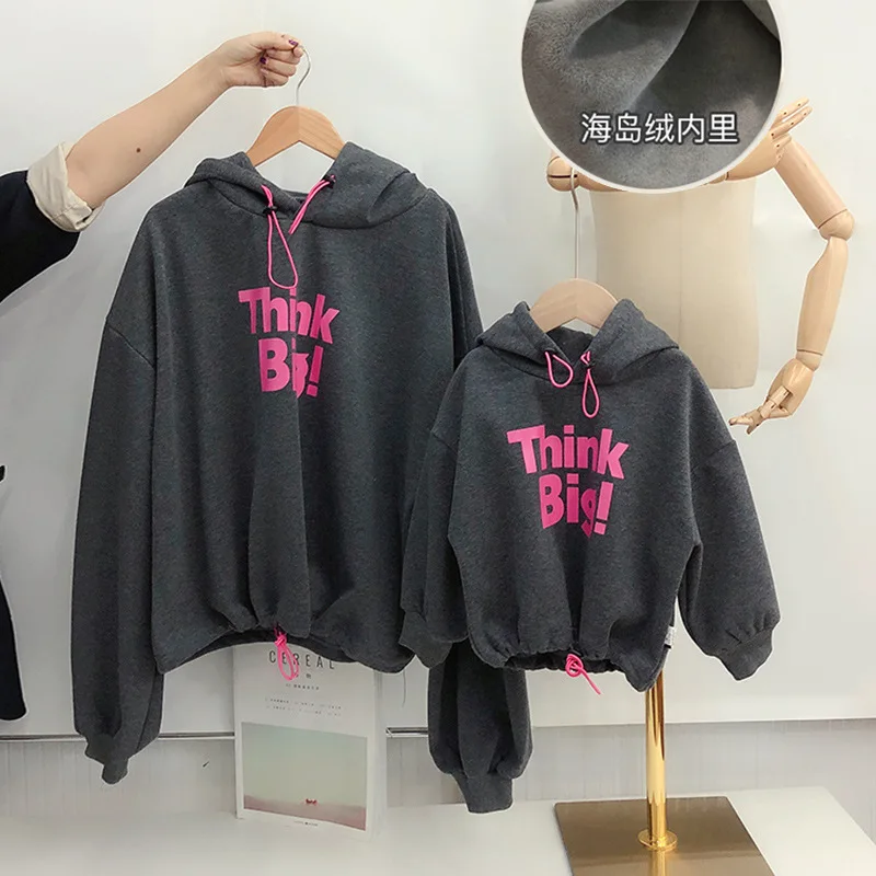 

Think Big Letter Print Baby Clothes Mama Girl Plus Velvet Clothing Family Matching Clothes Sweaters Mom and Me Baby Dress Kid