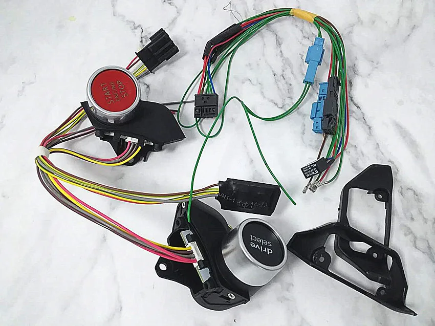 R8 кнопка запуска и остановки двигателя выберите переключатель для спортивного