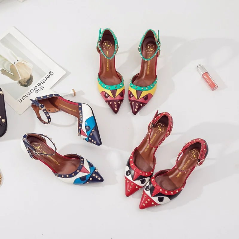 Новые женские босоножки Сезон лето Модель 2020 года Обувь на высоком каблуке с