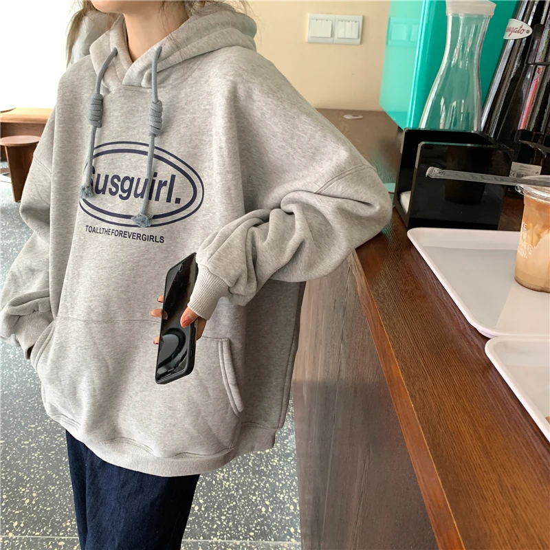 Толстовка женская с капюшоном утепленный свитшот в стиле оверсайз надписью