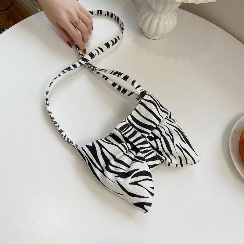 

Retro Design Women Bowknot Shoulder Crossbody Bags Fashion Nylon Ladies Canvas Messenger Bag Female Girls Small Purse Handbags