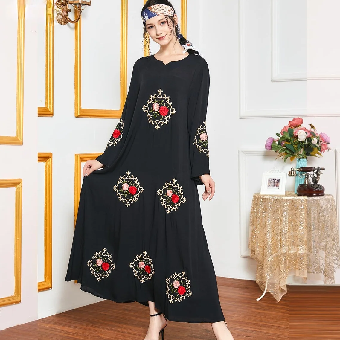 Женское платье с вышивкой, черное Повседневное платье с длинным рукавом, в мусульманском стиле, осень 2021