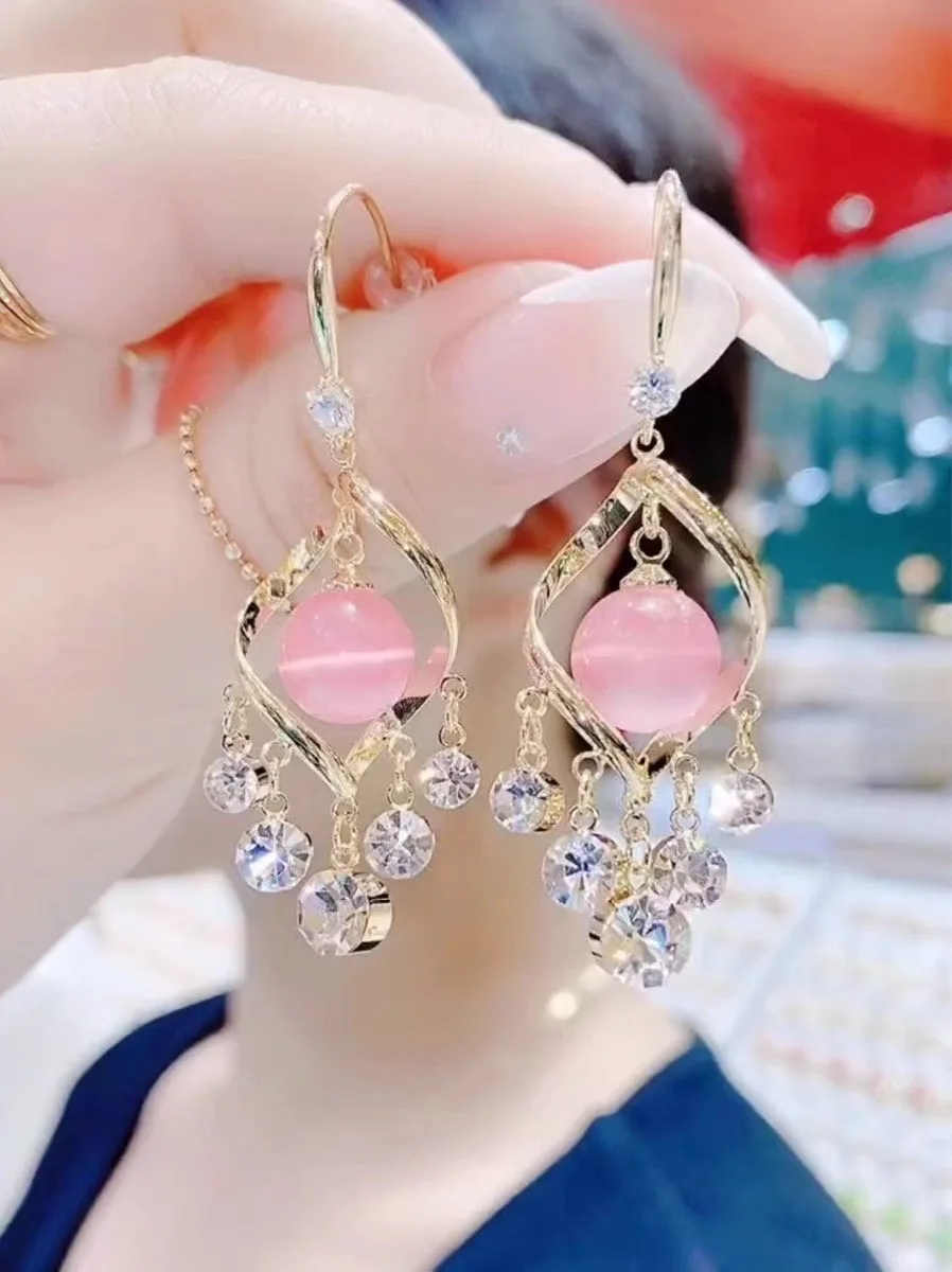 

New Fashion Rhinestone Pendant Long Earrings Ladies Elegant Girl Tassel Earrings Fashion Jewelry Personality Wedding Trend Gift