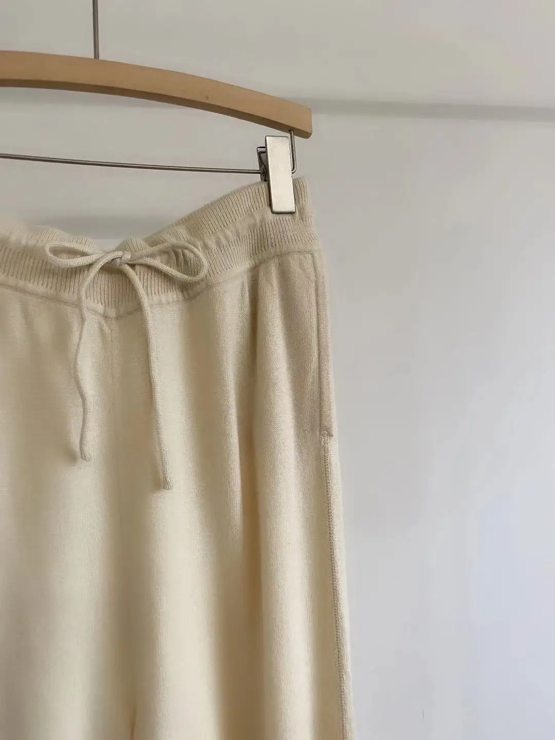 

Women Elastics Waist Knitted Pants Solid Color Fashion Simple Ladies Casual Long Trousers 2021 New Autumn Winter