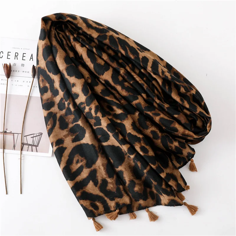 

Leopard Print 2021 Fashion Women Viscose Scarf Beach Hijab Shawls Wraps Female Foulards bufandas invierno mujer Casual Scarves