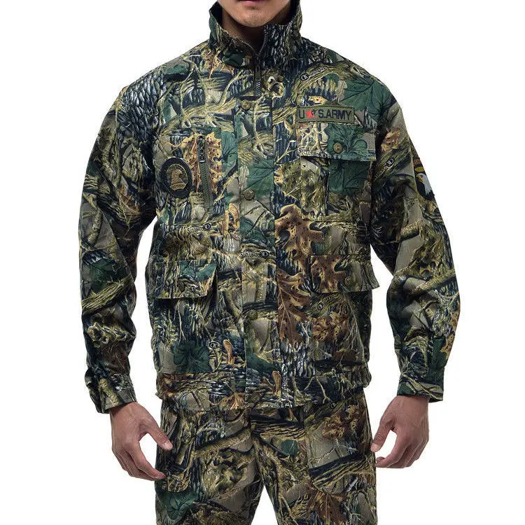 The new spring and summer outdoor hunting camouflage suit men fishing casual wear fashionable clothes