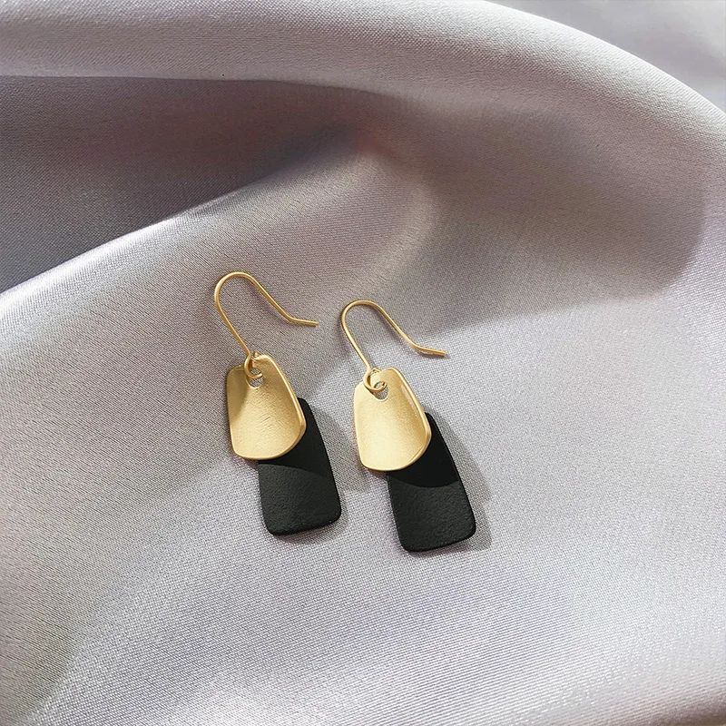 

2020 New Women's Earrings Fashion Geometry Earrings For Women Girl Accessories Brinco The bride's Wedding Party Jewelry Gifts