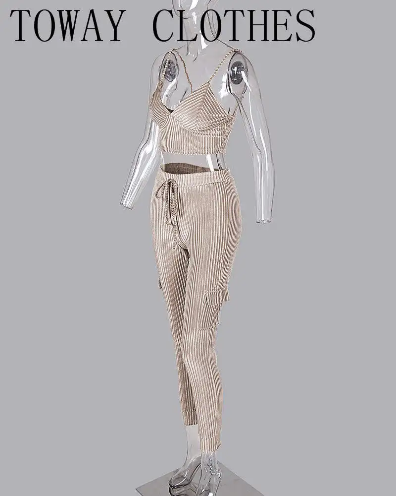 Комплект Спортивный женский из двух предметов пикантный Топ без рукавов с