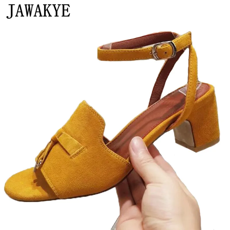 

Сандалии-гладиаторы женские, с открытым носком, на массивном каблуке, с металлическим замком, с кисточками, замшевые, с ремешком на щиколотке, для лета